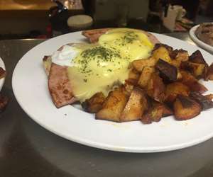 classic eggs benedict